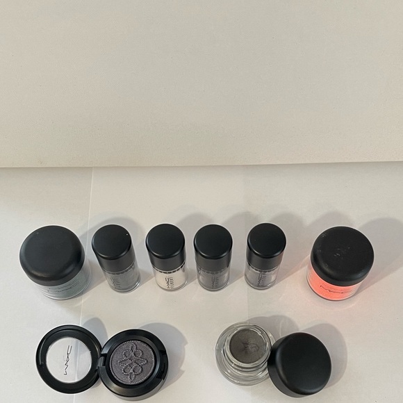 Mac Cosmetics - 8 items - Picture 6 of 6